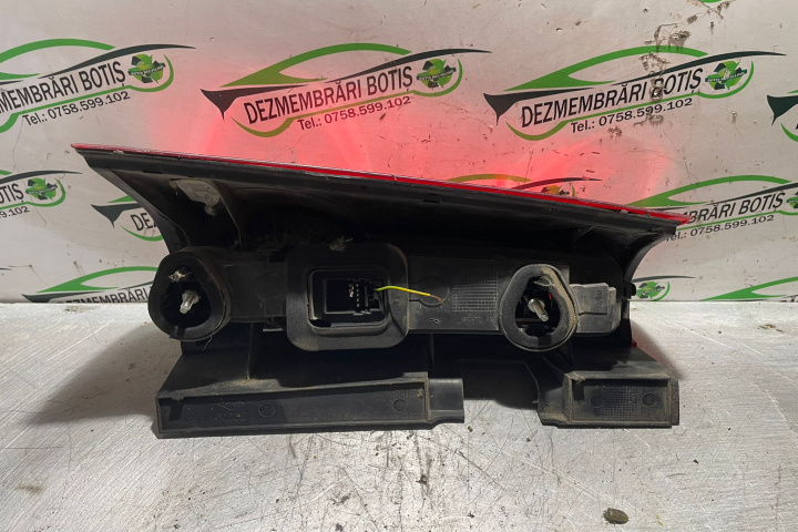 Stop stanga pe aripa Renault Clio 2 [1998 - 2005] Hatchback 5-usi 1.2 MT (75 hp)