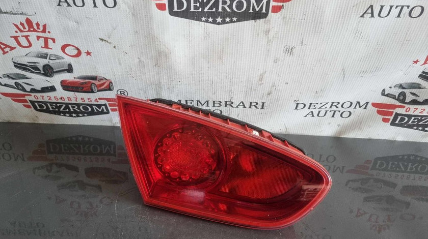 Stop stanga portbagaj original Seat Leon 1P Facelift cod 1p0945093f