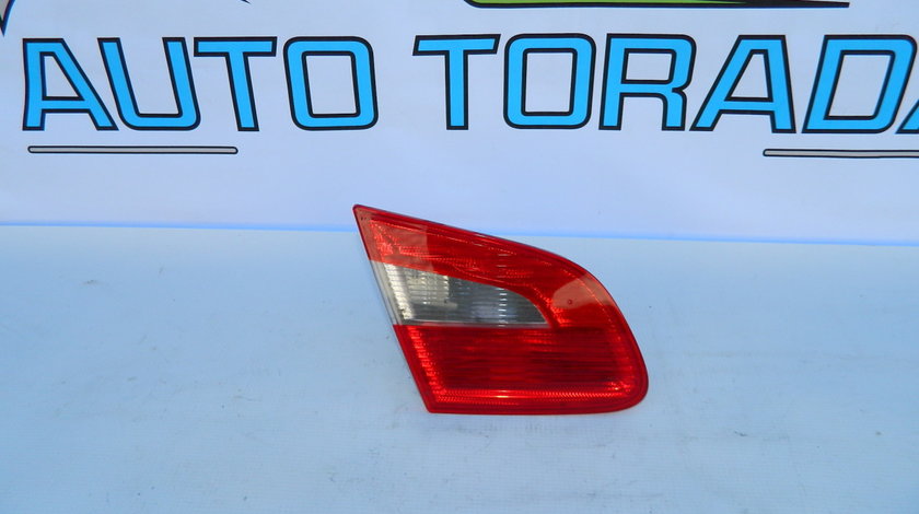 Stop stanga portbagaj Skoda Superb 2 cod 3T5945093