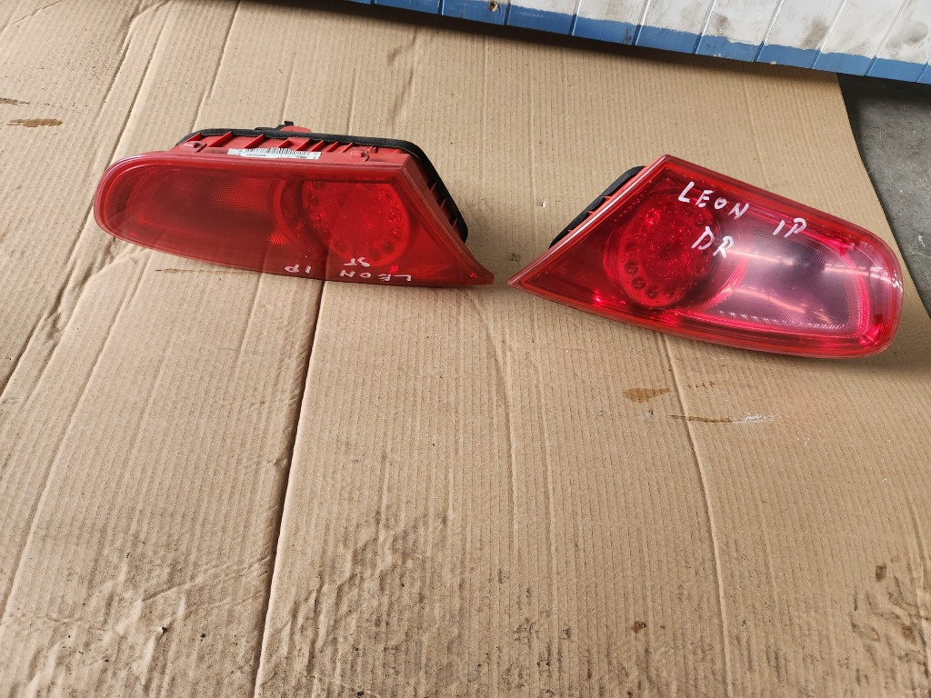 Stop stanga Seat Leon 1P 1.2 TSI an 2011