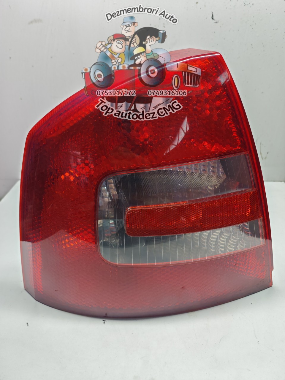 Stop stanga Skoda Octavian 2 berlina hatchback lampa spate tipla