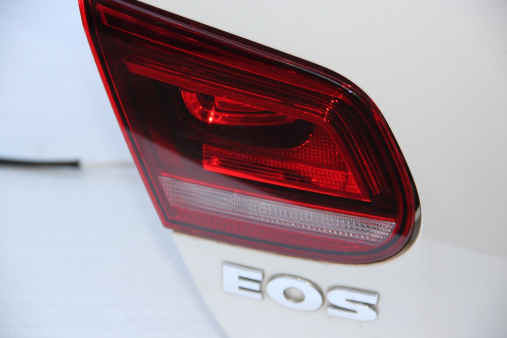 Stop stanga spate capota VW Eos (1F) facelift 2010-2015