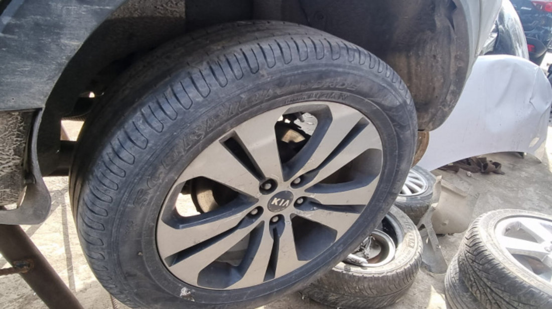 Stop stanga spate Kia Sportage 2011 SUV 2.0