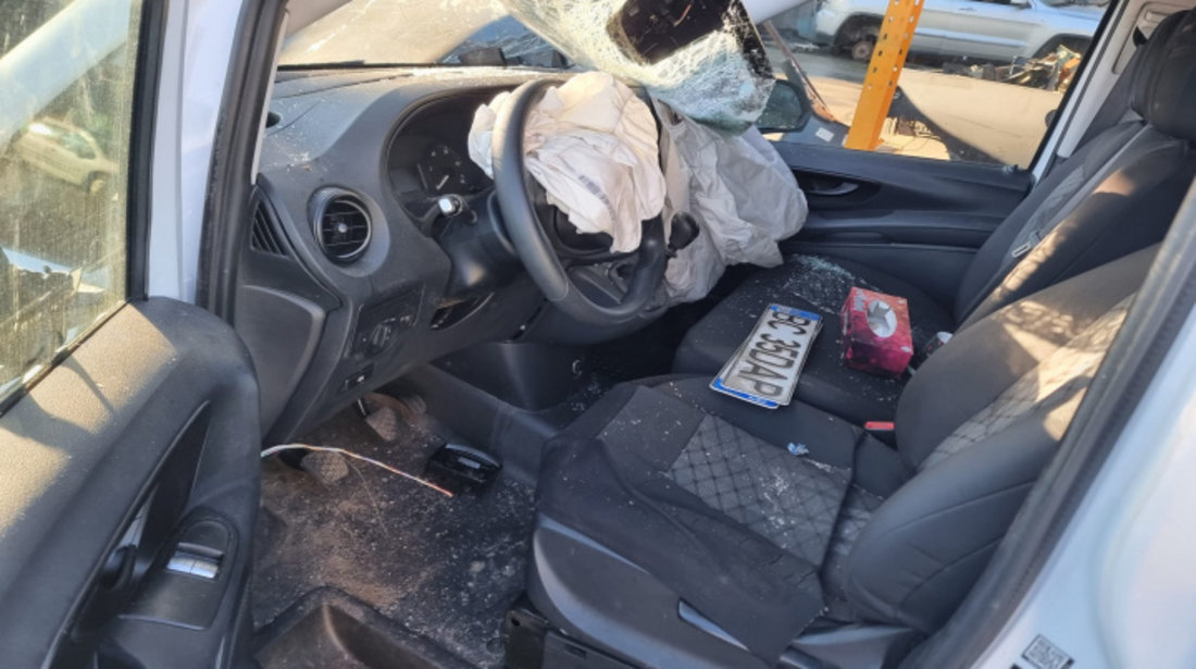 Stop stanga spate Mercedes Vito W447 2018 frigorific 1.6 diesel