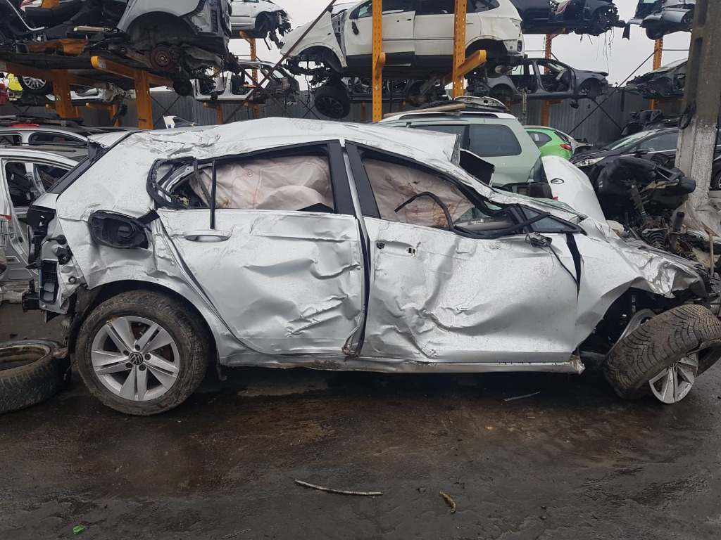 Stop stanga spate Volkswagen Golf 8 2024 hatchback 1.0 eTSI DLAA