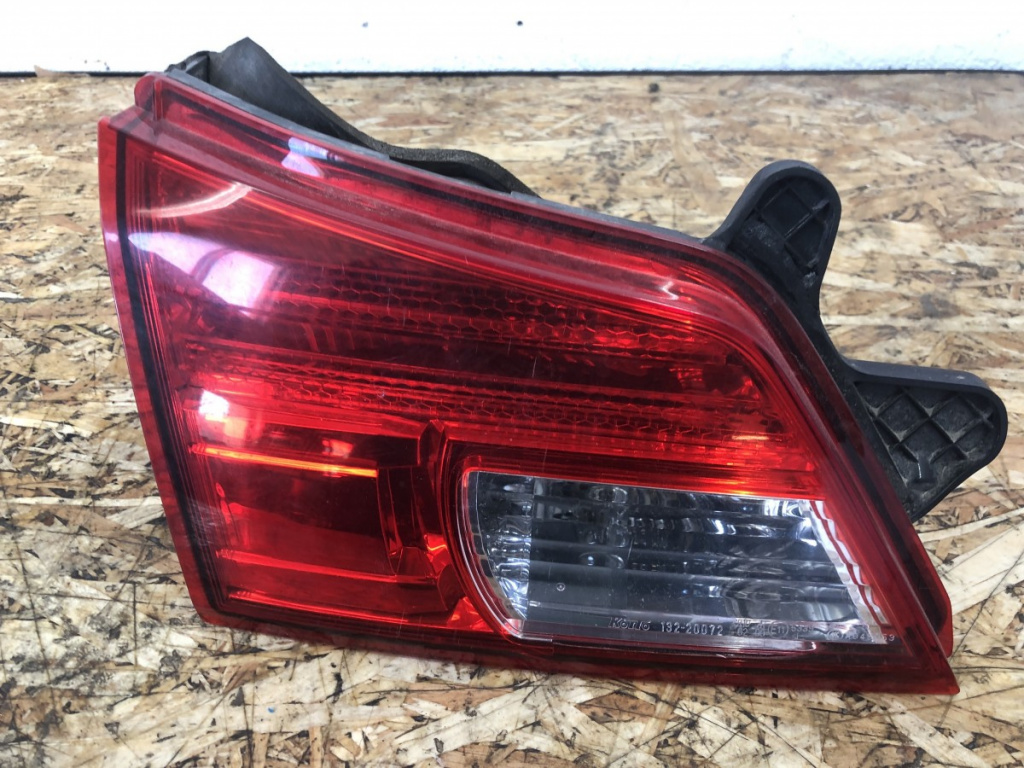 Stop stanga Subaru Outback 2.0 d, 150cp, 4X4, manual sedan 2010 (13220072)