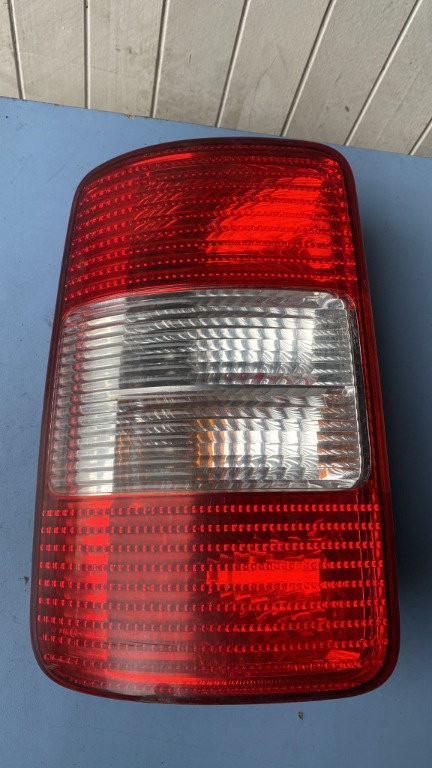 Stop stanga Volkswagen Caddy 1.9 BLS DSG 2007 Cod : 2K0945257A