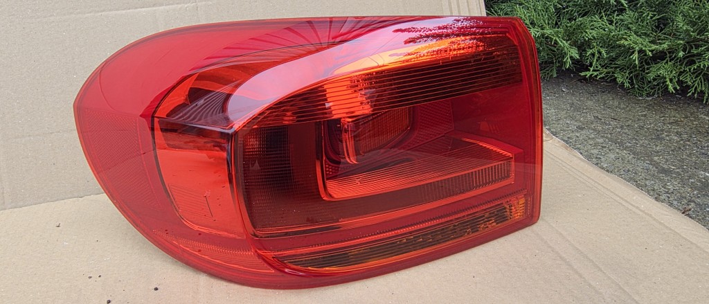 Stop stanga Vw Tiguan Facelift 2012 2013 2014 2015
