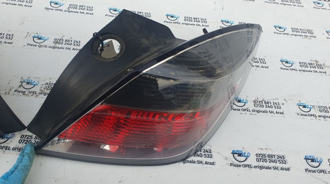 Stop stopuri lampa tripla stanga dreapta fumuriu Opel Astra H GTC