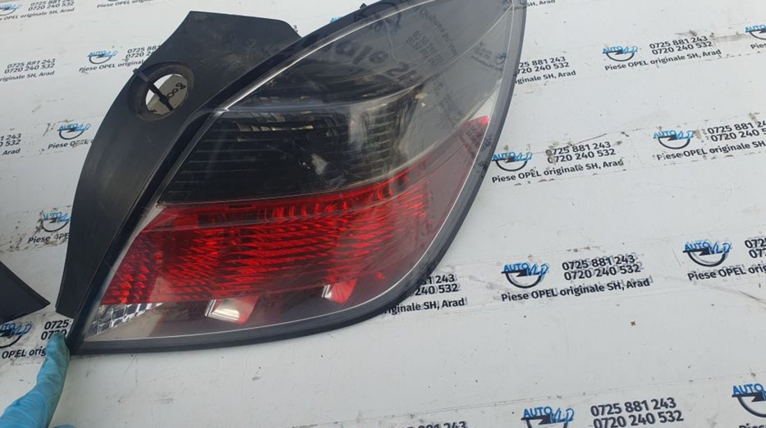 Stop stopuri lampa tripla stanga dreapta fumuriu Opel Astra H GTC