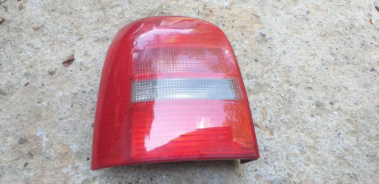 Stop Stopuri Stânga și Dreapta Audi A4 B5 Avant.