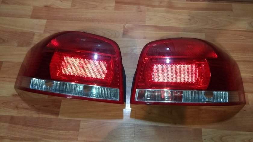 Stop/stopuri (tripla) audi a3 8p stanga-dreapta