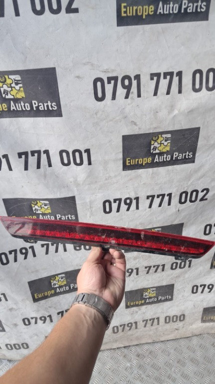 Stop suplimentar haion Audi Q7 4L an 2014 cod 4L0945097