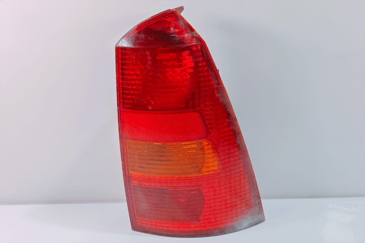 Stop tripla dreapta 1M5113404DA Ford Focus [1998 - 2004]