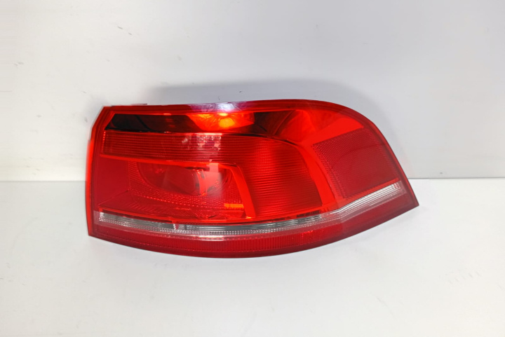 Stop tripla dreapta 3AF945096G Volkswagen VW Passat B7 [2010 - 2015]
