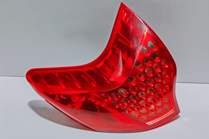 Stop tripla dreapta 9683460780D Peugeot 3008 [2010 - 2013]