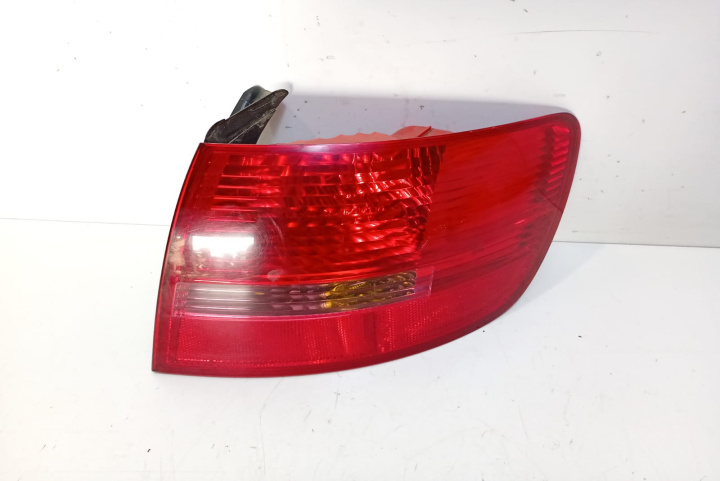 Stop Tripla dreapta break 89036920 Audi A6 4F/C6 [2004 - 2008]