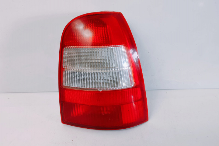 Stop / Tripla dreapta break 90585003 Opel Vectra B [facelift] [1999 - 2002]