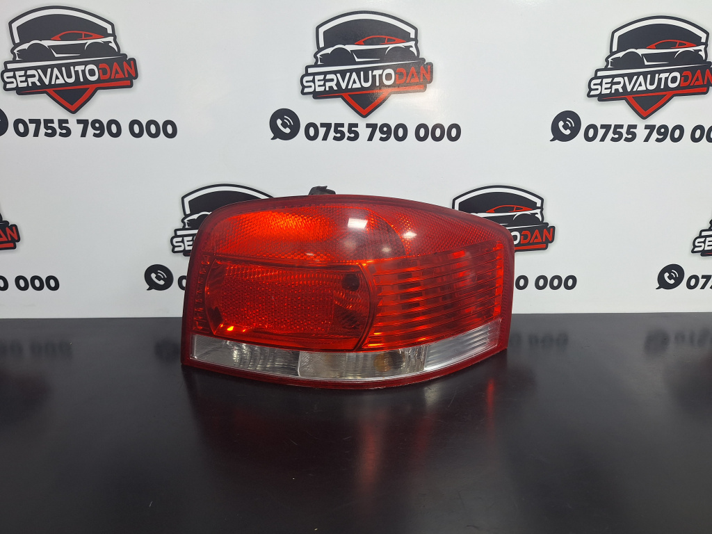 Stop / tripla dreapta caroserie Audi A3 (2003-2008) [8P1] 2.0 Motorina 2006, MODEL CU BEC / 2 PORTIERE
