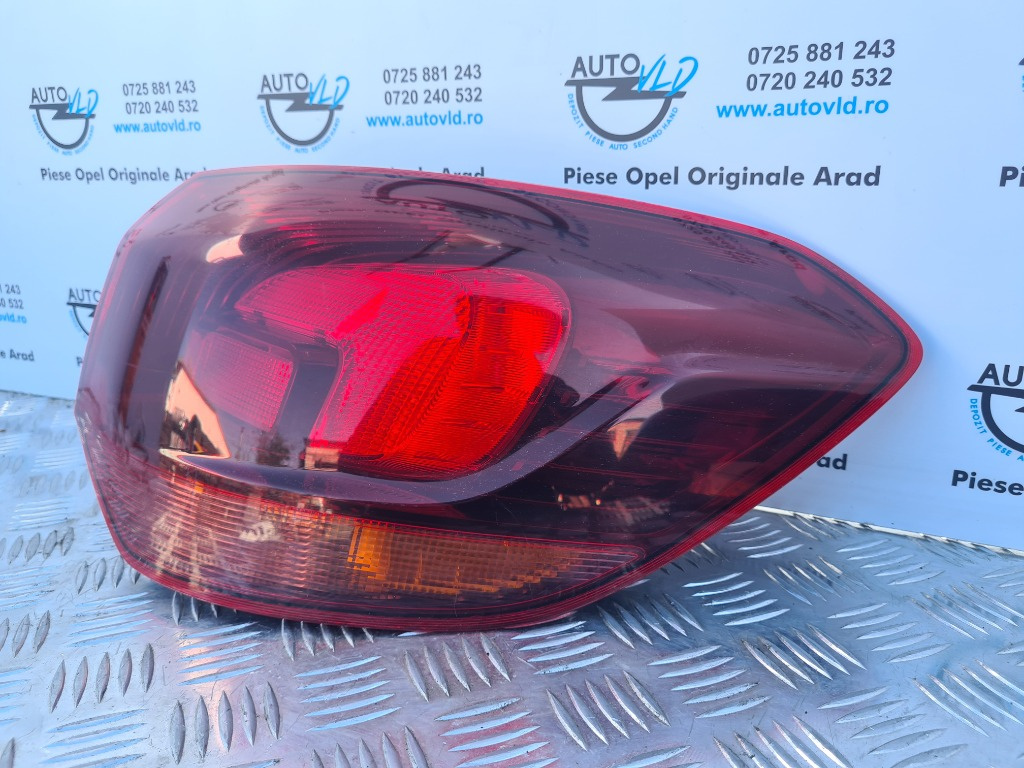 Stop tripla dreapta caroserie Opel Astra J facelift sport tourer break