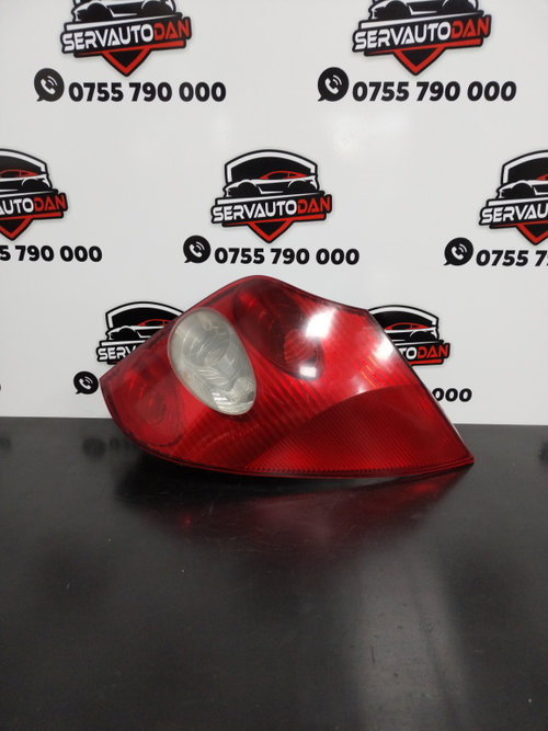 Stop / tripla dreapta caroserie Renault Laguna 2 (2002-2007) 2.0 Motorina 2007, MODEL CU BEC / COMBI