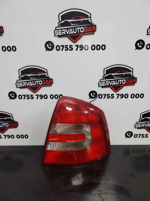 Stop / tripla dreapta caroserie Skoda Octavia (1996-2010) 2.0 Motorina 2010, 1Z5945096A / MODEL CU BEC / Break