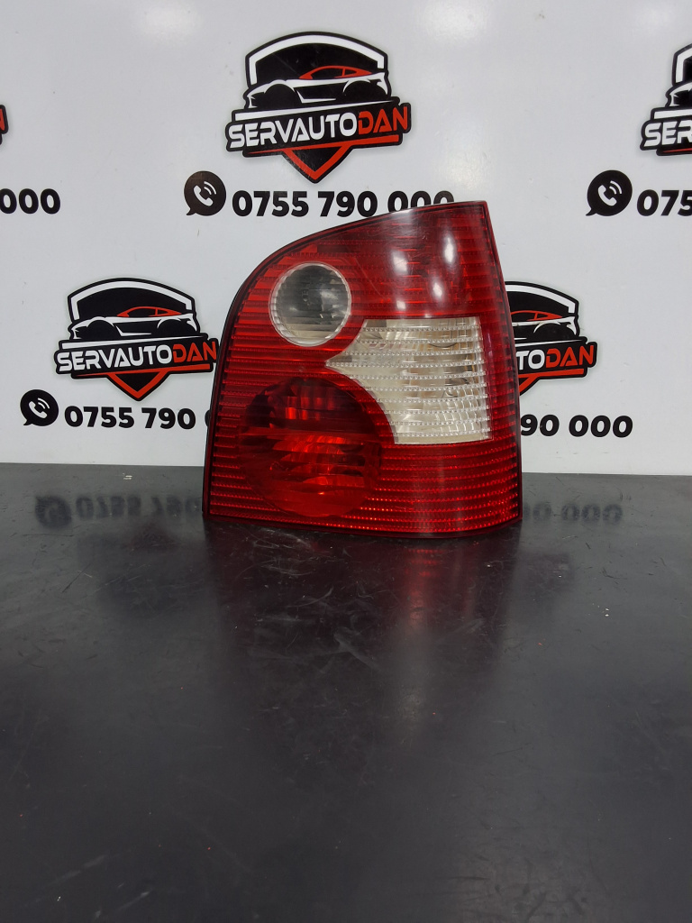 Stop / tripla dreapta caroserie Volkswagen Polo 4 (2001-2005) 1.4 Motorina 2002, CU DEFECT