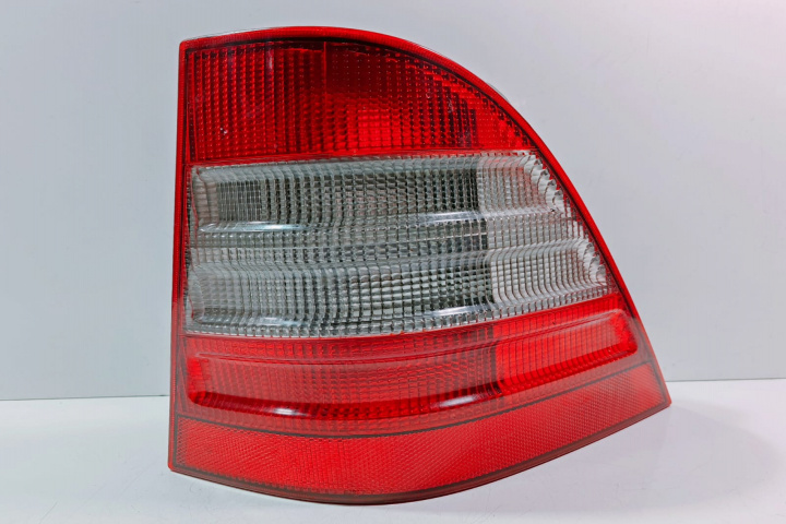 Stop tripla dreapta fara soclu A1638200264 Mercedes-Benz ML W163 [facelift] [2001 - 2005]