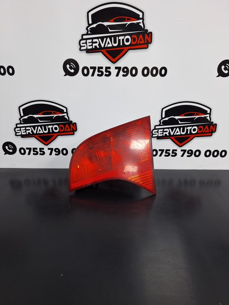 Stop / tripla dreapta haion Audi A4 (2004-2008) [8EC, B7] 2.0 Motorina 2007, COMBI / 8E9945094 / MODEL CU BEC