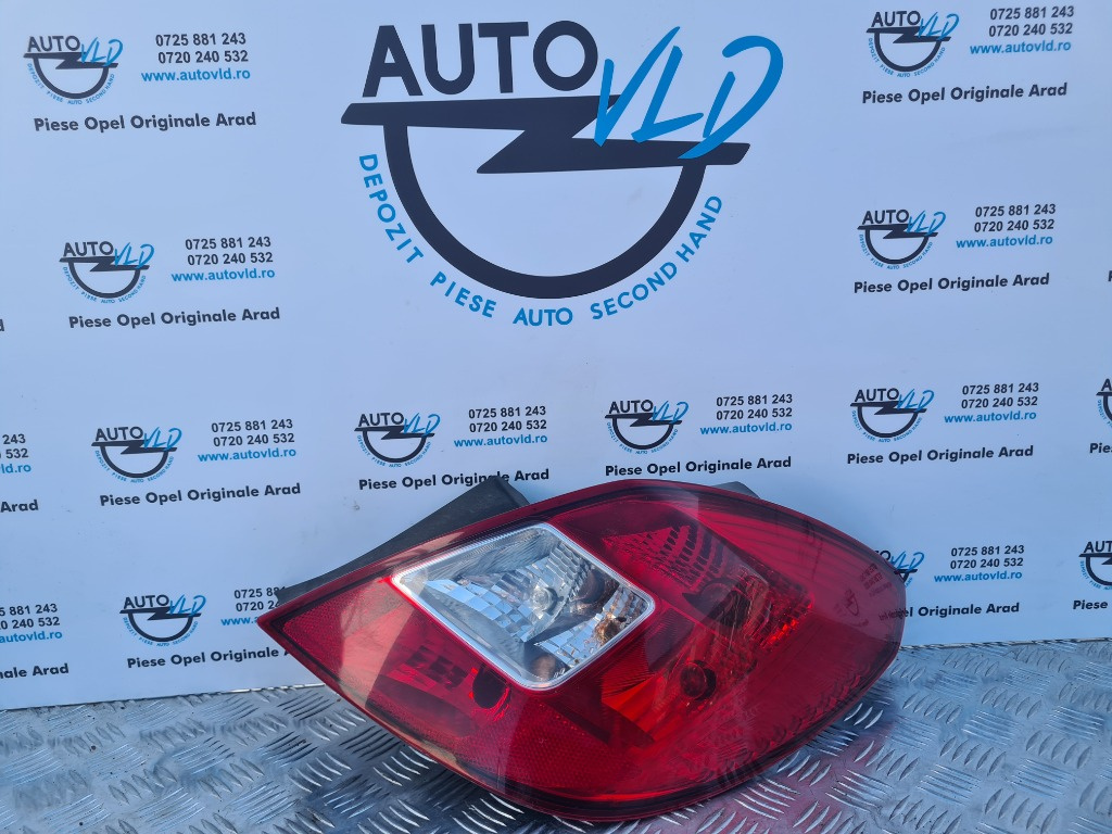 Stop tripla dreapta Opel Corsa D 5 usi 2006-2014