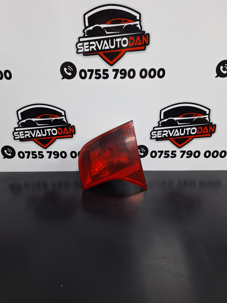 Stop / tripla dreapta portbagaj Audi A4 (2004-2008) [8EC, B7] 2.0 Motorina 2007, 8E5945094A / MODEL CU BEC