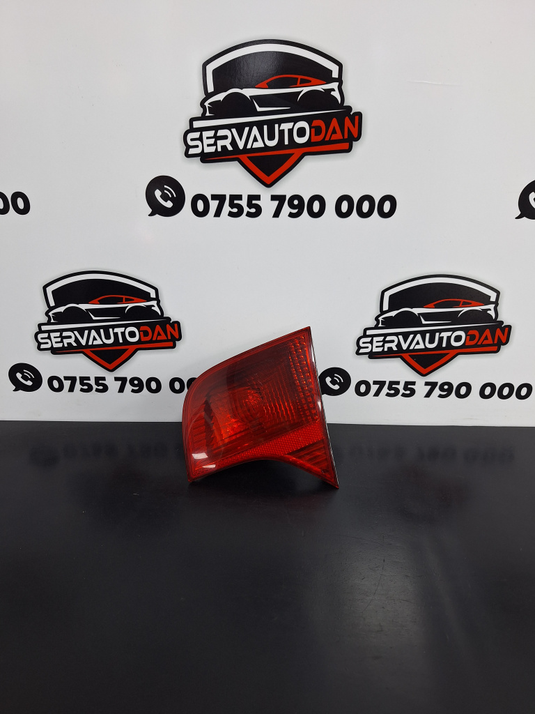 Stop / tripla dreapta portbagaj Audi A4 (2004-2008) [8EC, B7] 2.0 Motorina 2007, BERLINĂ / MODEL CU BEC / 8E5945094A