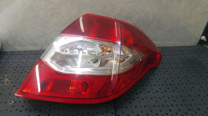 Stop tripla lampa dreapta aripa citroen c4 2 nc 968731198002