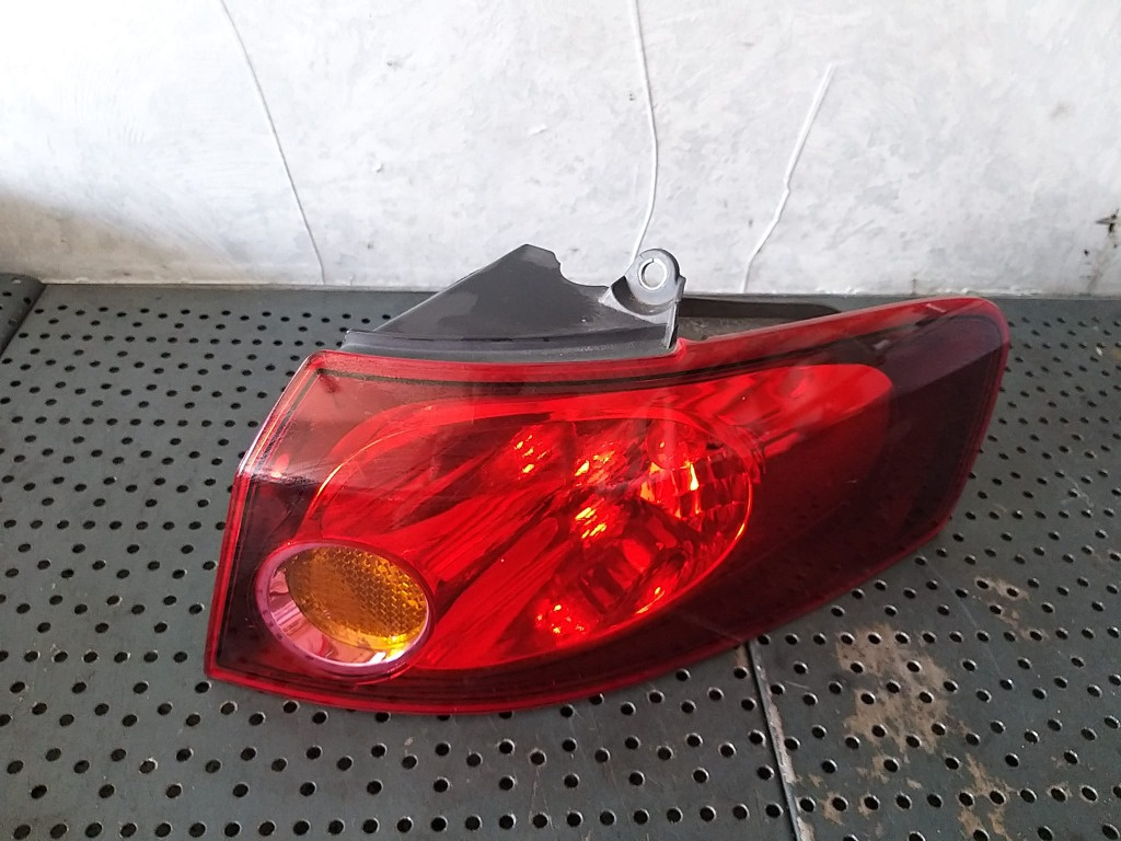 Stop tripla lampa dreapta aripa fiat croma 194 27490202 51727249