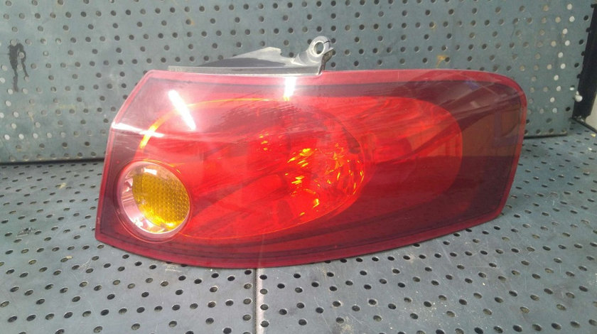 Stop tripla lampa dreapta aripa fiat croma 194 27490202 51727249