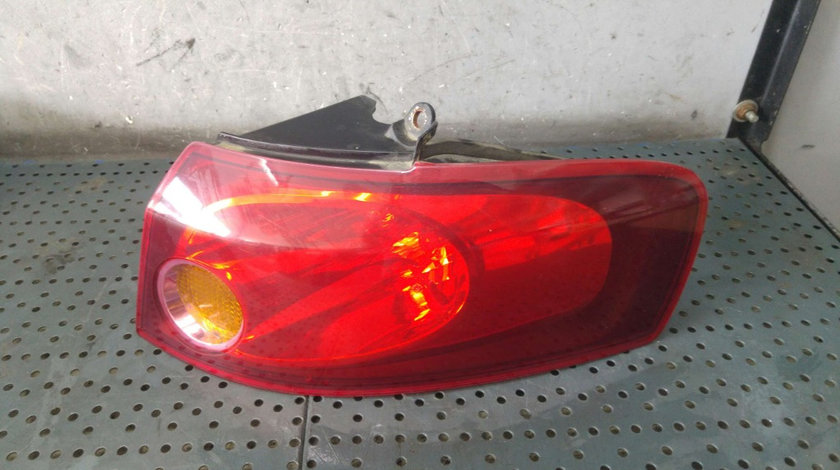 Stop tripla lampa dreapta aripa fiat croma 194 51727249