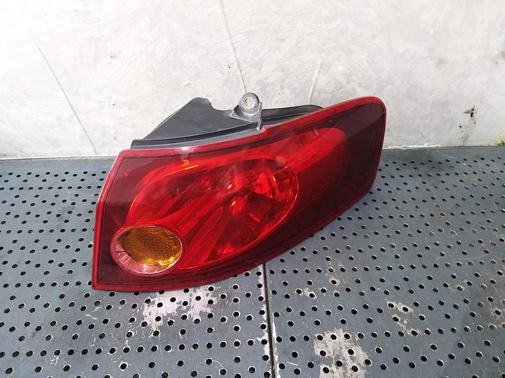 Stop tripla lampa dreapta aripa fiat croma 194 27490202 51727249