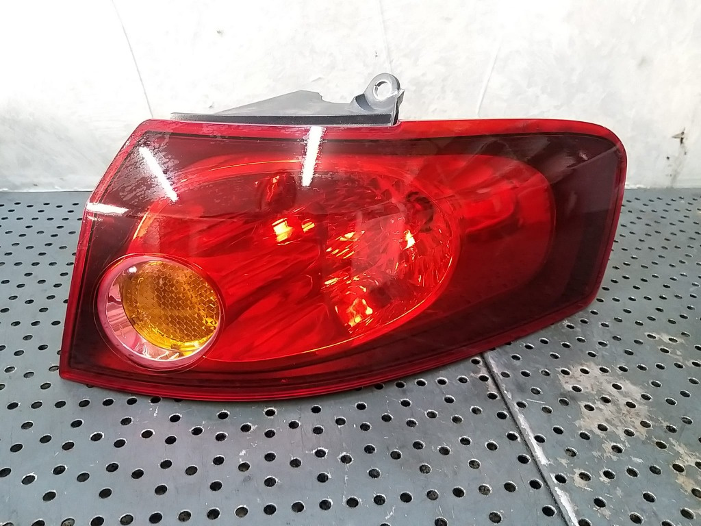 Stop tripla lampa dreapta aripa fiat croma 194 27490202