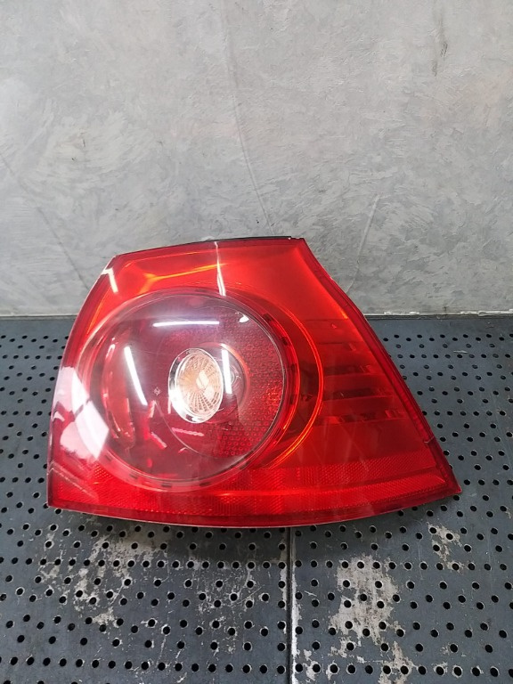 Stop tripla lampa dreapta aripa vw golf 5 1k 1k6945096n