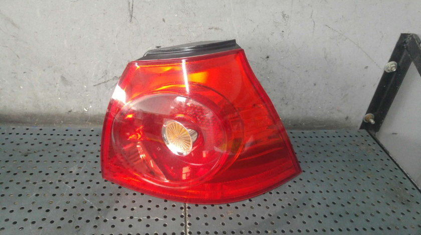 Stop tripla lampa dreapta aripa vw golf 5 1k1 1k6945096n