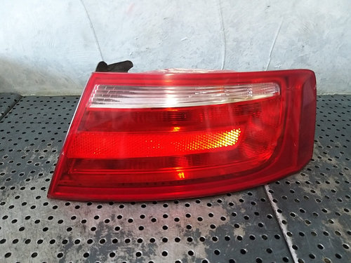 Stop tripla lampa dreapta audi a5 8t 8t0945096