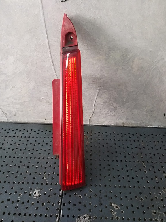 Stop tripla lampa dreapta auxiliar citroen c4 1 lc 965586378003