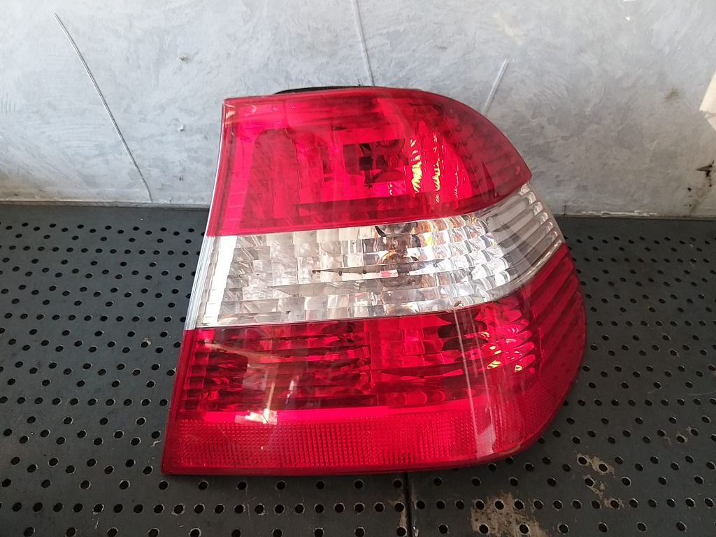Stop tripla lampa dreapta bmw seria 3 e46 berlina facelift 6910532