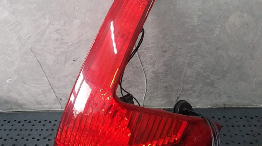 Stop tripla lampa dreapta citroen c4 1 lc 965586398001