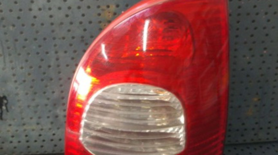 Stop tripla lampa dreapta citroen xsara picasso n68