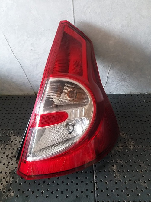Stop tripla lampa dreapta dacia sandero 1 62421002 8200734824