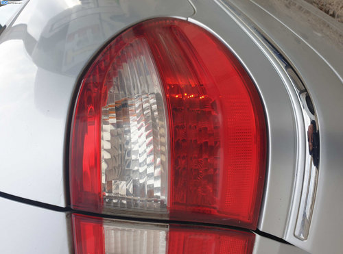 Stop Tripla Lampa Dreapta de pe Caroserie Mercedes Clasa E Class W211 NFL Non Facelift Break Combi 2...