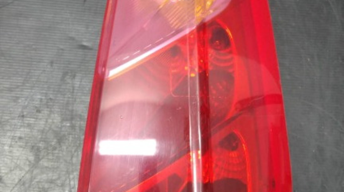 Stop tripla lampa dreapta fiat grande punto 199 51701590