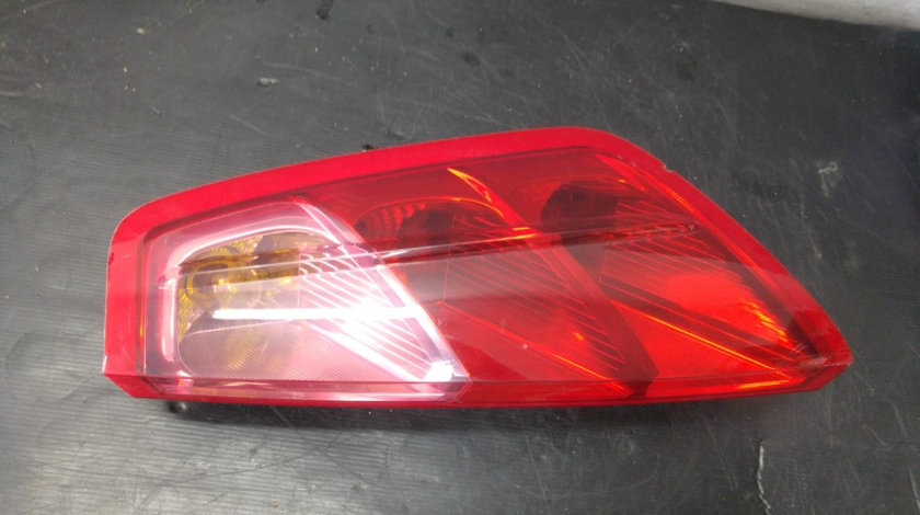 Stop tripla lampa dreapta fiat grande punto 199 51701590