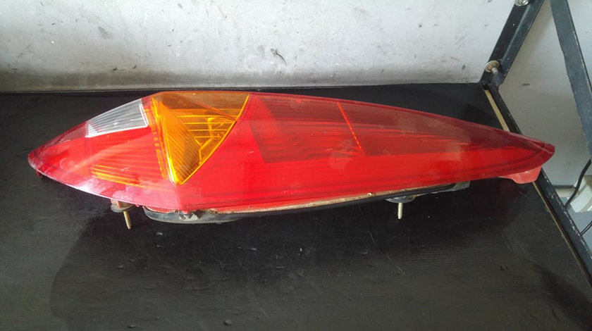 Stop tripla lampa dreapta fiat punto 188 46794077